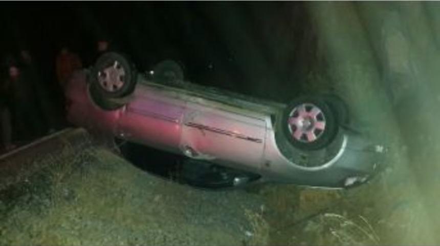 Beyşehir&rsquo;de Otomobil Takla Attı: 2 Yaralı