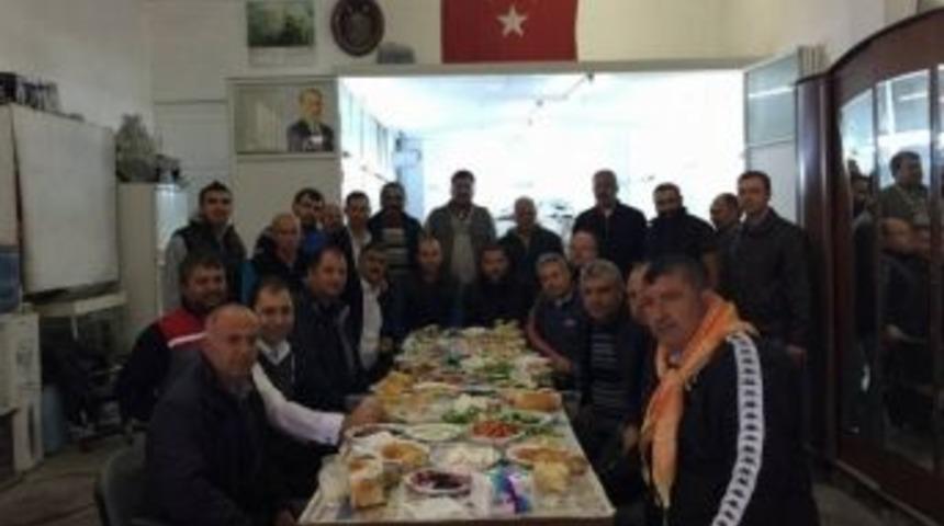 Tuna, Sanayi Esnafıyla Kahvaltıda Buluştu