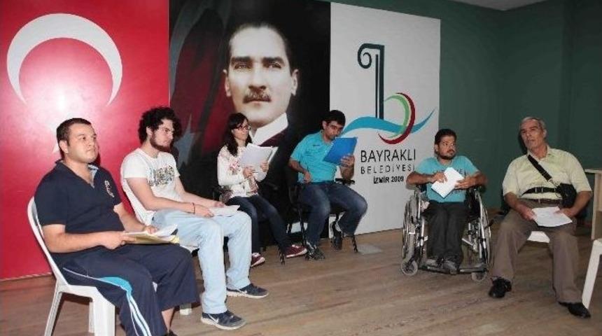 Bayraklı&rsquo;da Engelliler Tiyatroyla Buluştu
