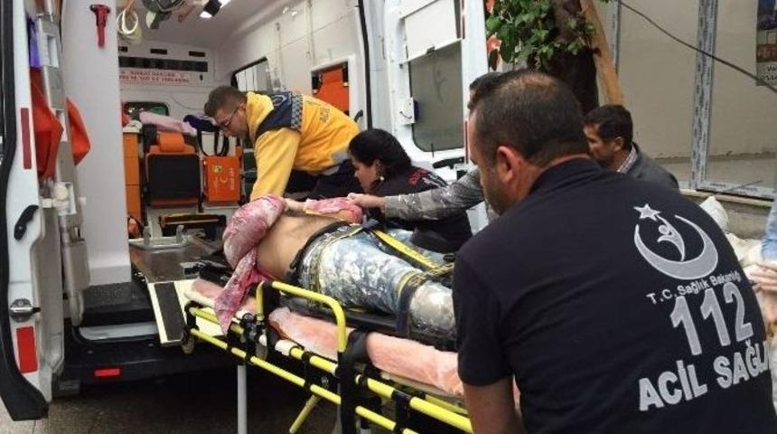 Sıva Yaparken Dengesini Kaybederek 2 Metre Yükseklik Düştü