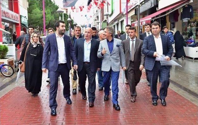 Başkan Demircan’a Ataşehir’de Yoğun İlgi