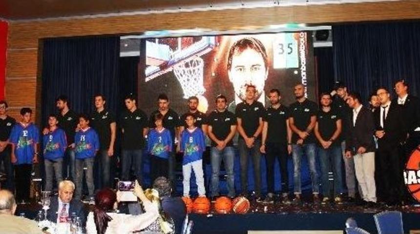 Ormanspor Oyuncularını Tanıttı