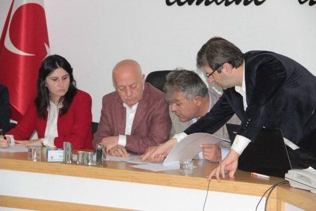 Ak Parti Milletvekili İsmet U&ccedil;ma: 3