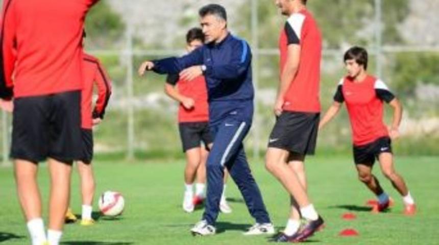 Denizlispor Son &Ccedil;alışmasını Malatya&rsquo;da Yaptı