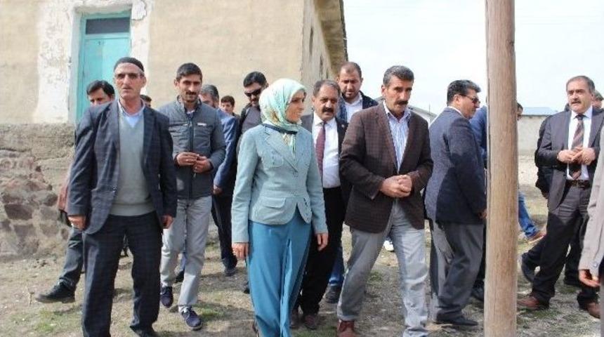 Zehra Taşkesenlioğlu&rsquo;na Tekman&rsquo;lı Kadınlardan B&uuml;y&uuml;k İlgi