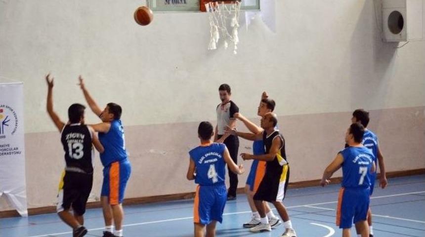 &Ouml;zel Sporcular Basketbol M&uuml;sabakaları Bafra&rsquo;da Başladı