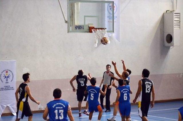 Özel Sporcular Basketbol Müsabakaları Bafra’da Başladı