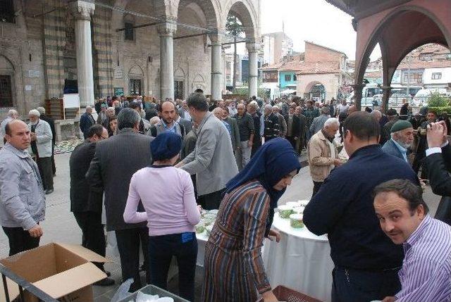 Tokat’ta Bin 500 Kişiye Aşure İkramı