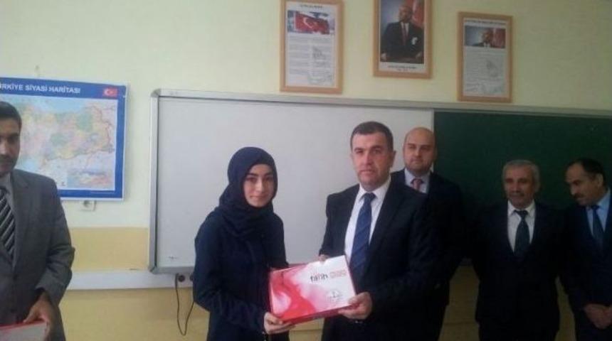 Avanos’ta Öğrencilere Tablet Bilgisayar Dağıtımı Yapıldı