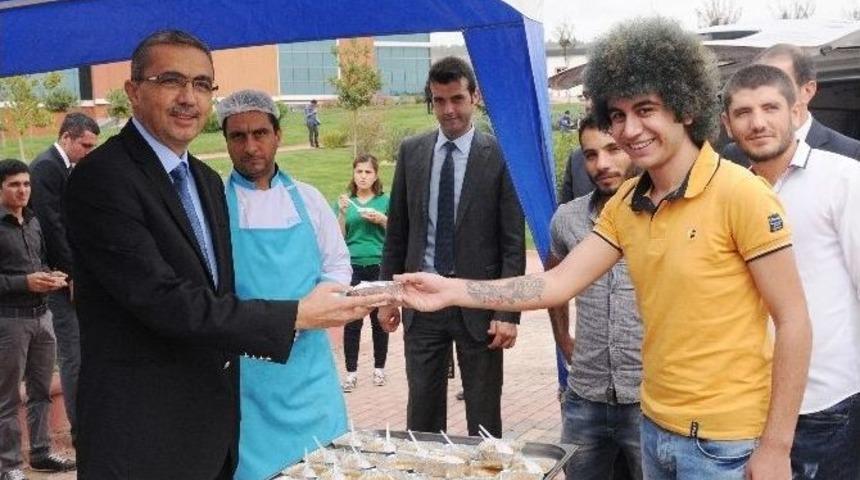 &Uuml;niversite De Aşure Etkinliği