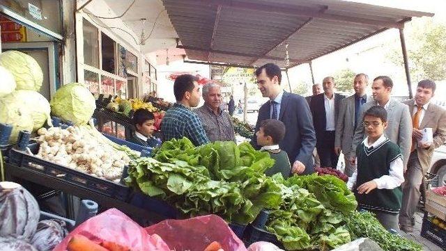 Vatandaşlara Aşure Dağıtıldı