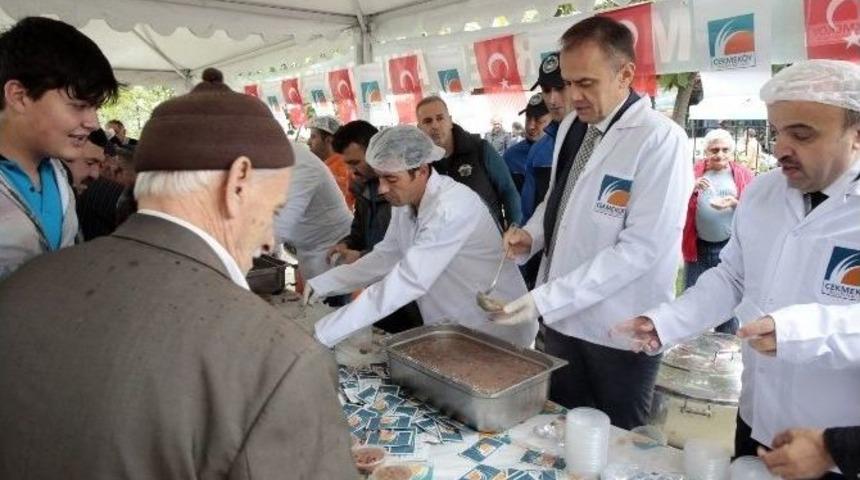 Aşure Bereketi Paylaşıldı