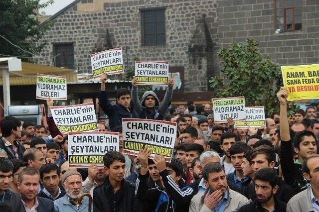 Diyarbakır’daki ’afiş’ Skandalına Tepkiler Büyüyor