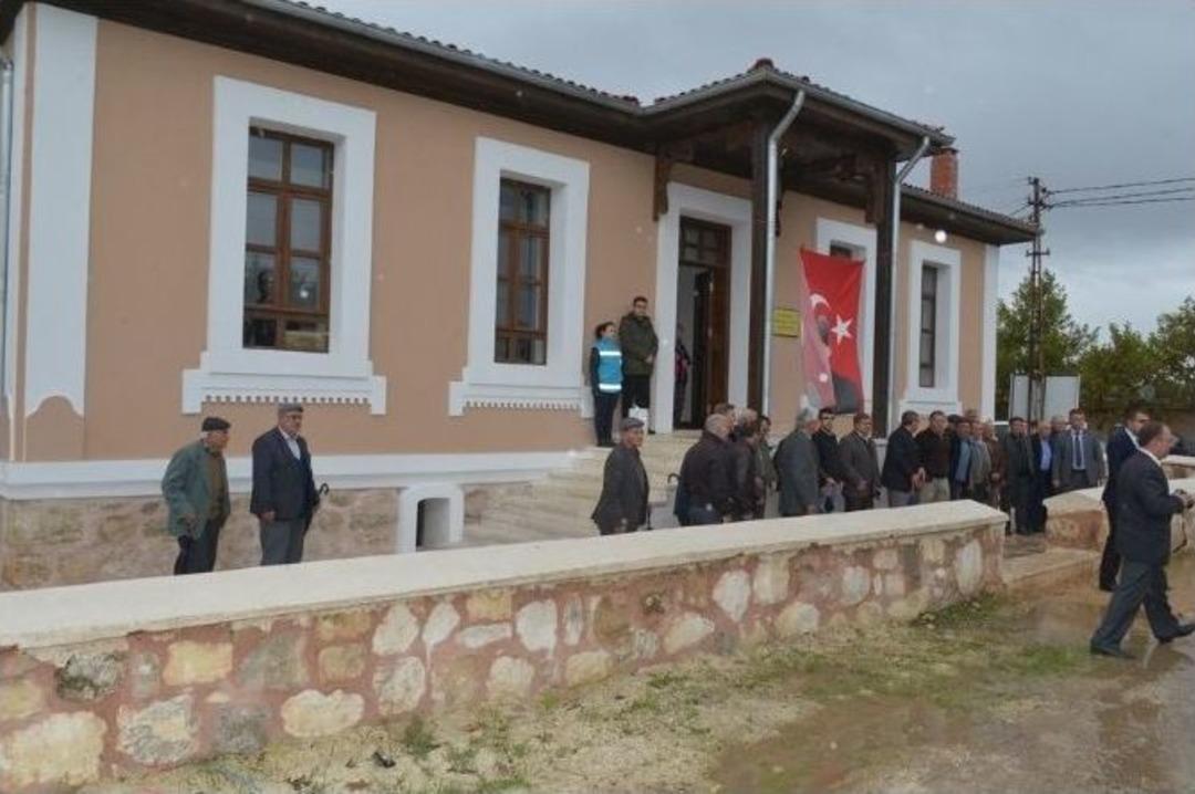Vali Civelek&rsquo;ten Ertuğrul K&ouml;y&uuml; Sakinlerine M&uuml;jde