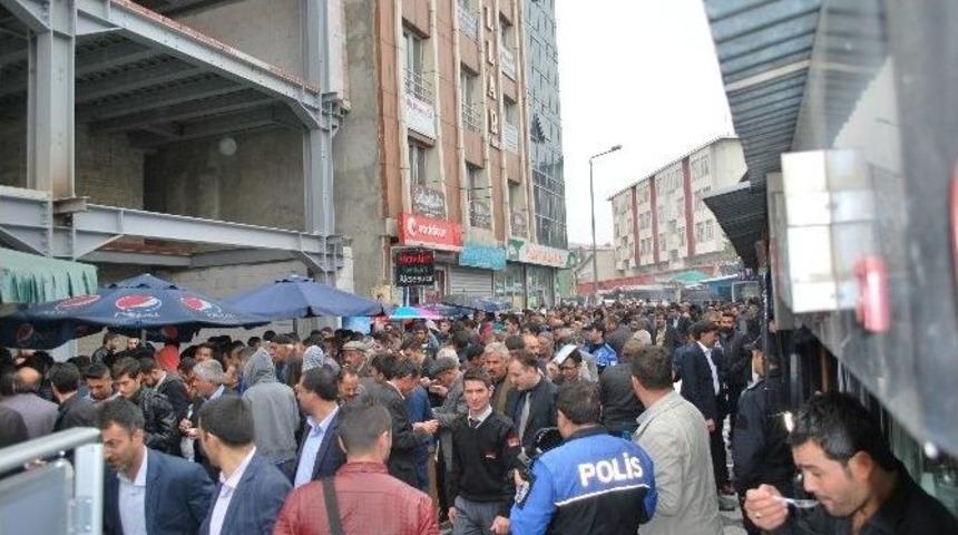 Ağrı Emniyeti, 2 Bin 700 Vatandaşa Aşure Dağıttı