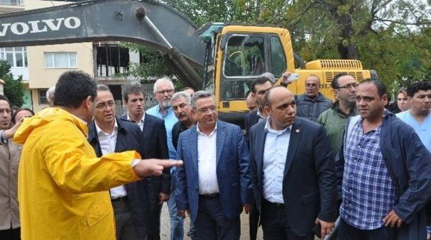 Chp&rsquo;li Tezcan&rsquo;dan Su Baskını Mağdurlarına Ziyaret