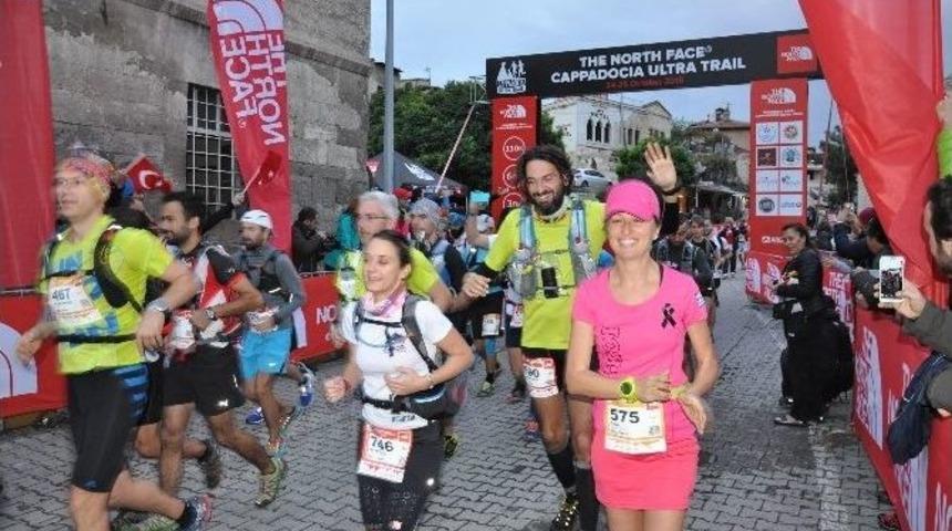 Ultra Trail Yarışması Kapadokya’da Başladı