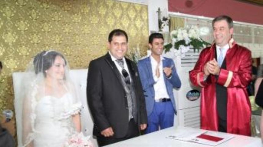 Buca&rsquo;da Gazi, Engelli Ve Dar Gelirli &Ccedil;iftlere B&uuml;y&uuml;k Kolaylık