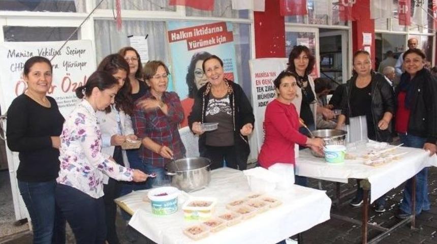 Sarıg&ouml;l Chp Kadın Kollarında Aşure İkramı