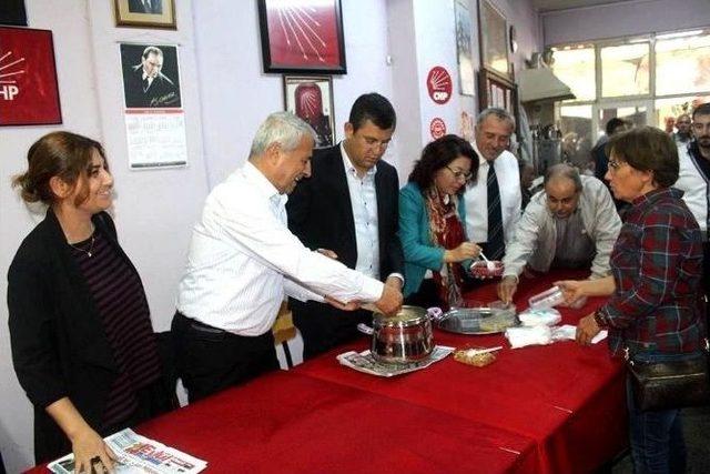 Sarıgöl Chp Kadın Kollarında Aşure İkramı