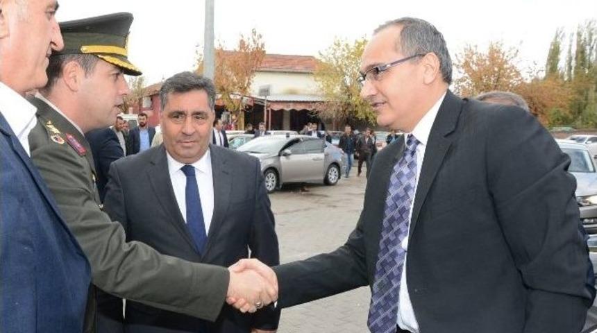 G&uuml;mr&uuml;k Ve Ticaret Bakanı Cenap Aş&ccedil;ı: