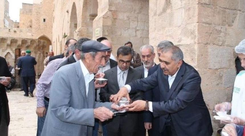 Mardin&rsquo;de 5 Bin Kişiye Aşure İkramı