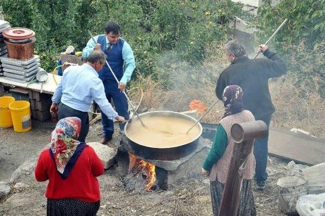 Kaymakam Balcı Köylüler İle ’köftür’ Yaptı