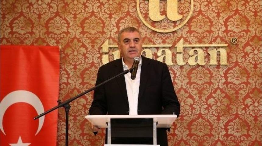 Başkan To&ccedil;oğlu İş Ve Siyaset D&uuml;nyasından Kadınların Yer Aldığı Toplantıya Katıldı