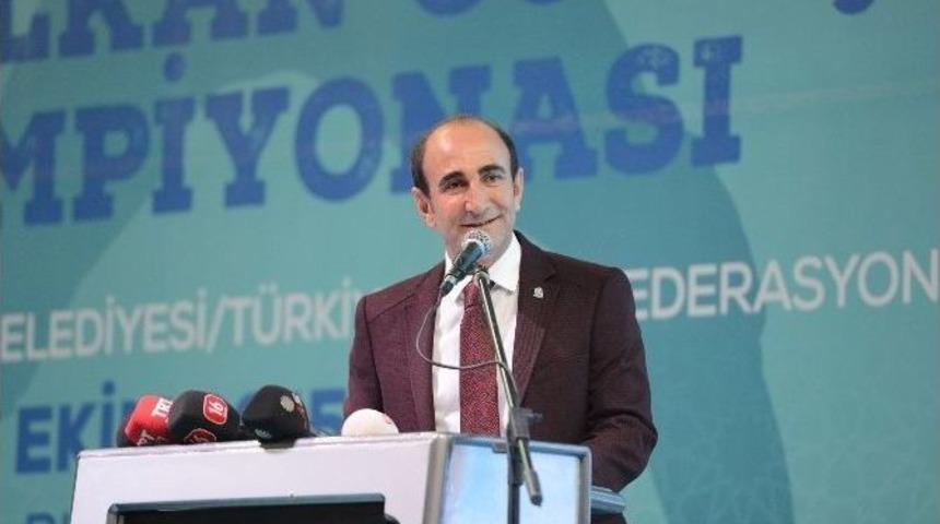 G&uuml;reşte İlk G&uuml;n&uuml;n Lideri T&uuml;rkiye