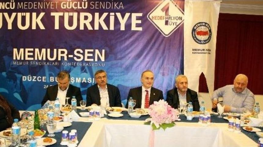Memur Sen Konfederasyonu &ldquo;hedef 1 Milyon &Uuml;ye&rdquo; Buluşmalarının D&uuml;zce Toplantısı Yapıldı