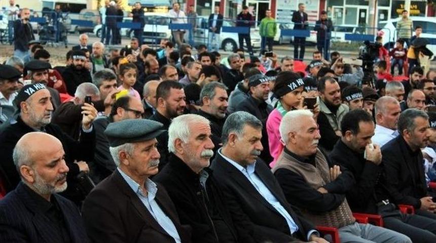 Aşure Ve Matem Programında G&ouml;z Yaşı Sel Oldu