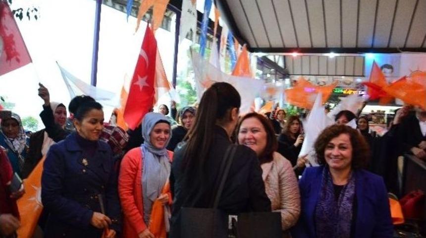 Ak Parti Genel Başkan Yardımcısı &Ccedil;iğdem Karaaslan: