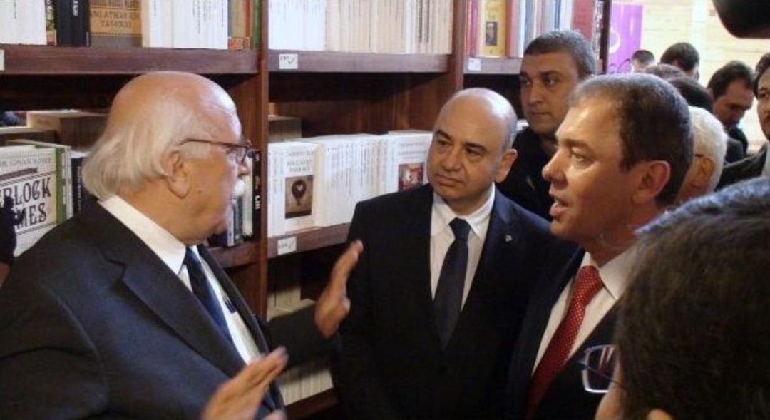 Milli Eğitim Bakanı Nabi Avcı, Gediz Gen&ccedil;lik Merkezi İle Pazar Esnafını Ziyaret Etti