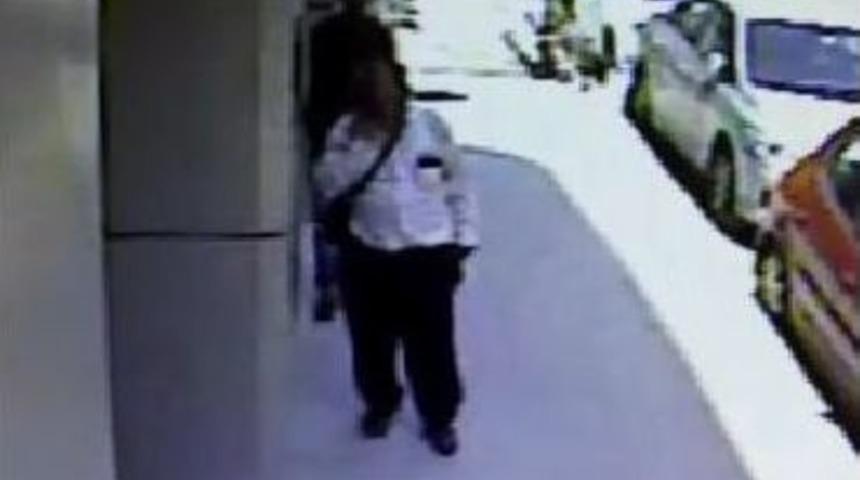 &Ouml;nce G&uuml;venlik Kamerasına Sonra Polise Yakalandı