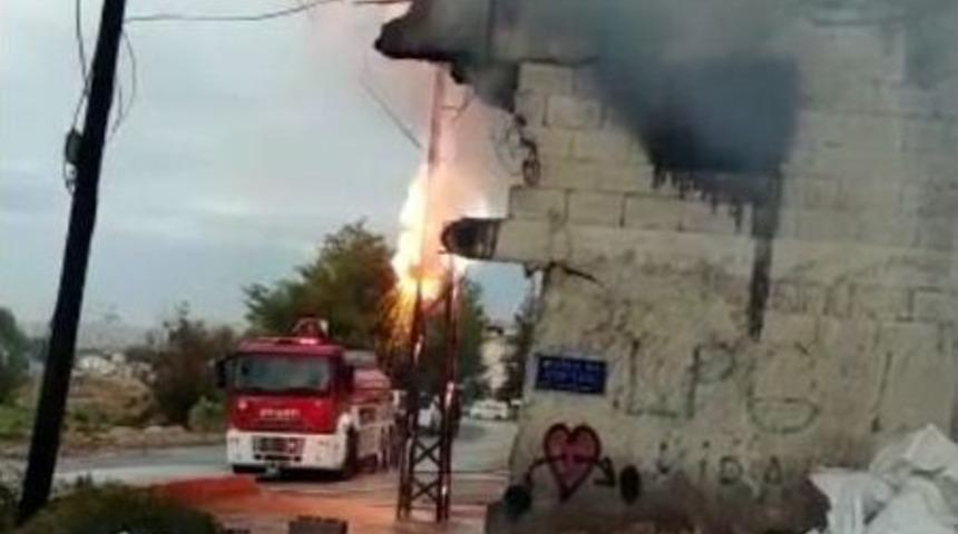 Elektrik Trafosunun Patlama Anı Kameralara Yansıdı