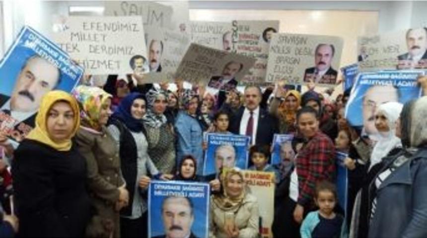 Ensarioğlu&rsquo;na Kadın Desteği