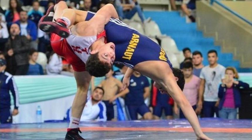 Yıldırım Şampiyonada Mindere T&uuml;rkiye Damgası