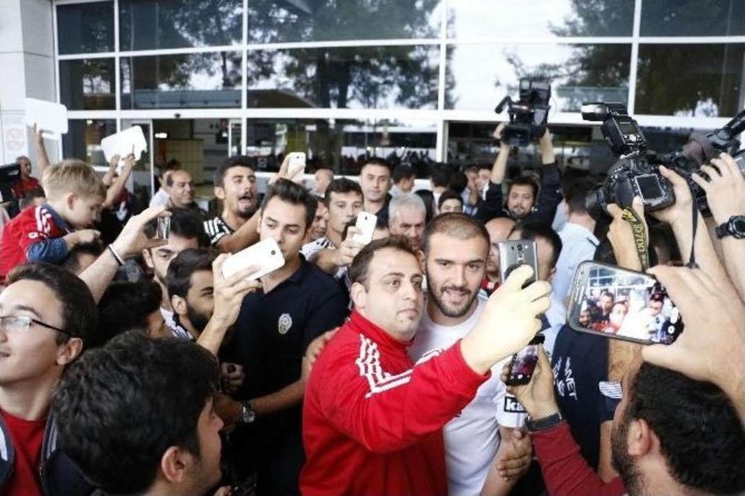 Beşiktaş Antalya&rsquo;ya Geldi
