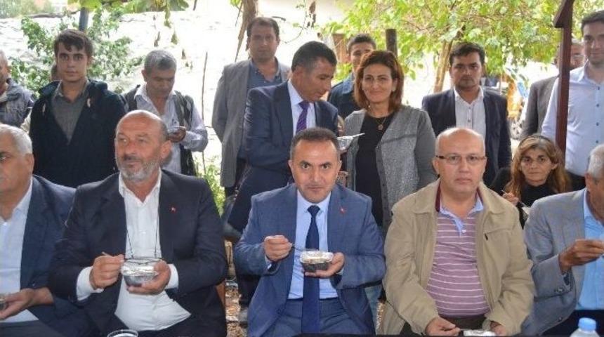 Tamer Dağlı: &ldquo;aşure Birliğimizin Sembol&uuml;d&uuml;r&rdquo;