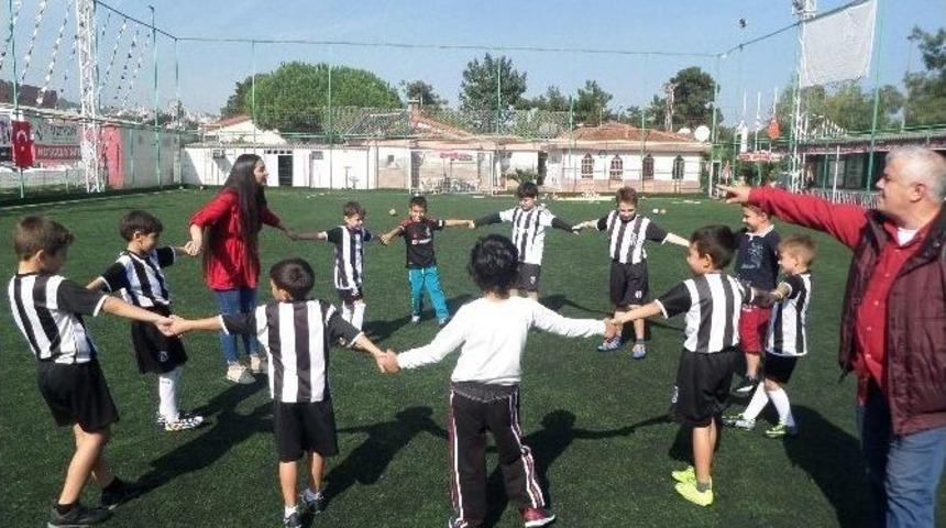 Samsun Beşiktaş Futbol Okulu&rsquo;nda &lsquo;drama&rsquo; Eğitimi