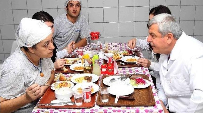 Başkan Karaosmanoğlu, &lsquo;&rsquo;&uuml;lkemiz &Ccedil;alışan Ve Hizmet Edenlerle Y&uuml;kselecektir&rsquo;&rsquo;