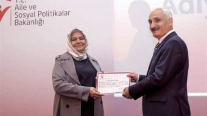 Aile Ve Sosyal Politikalar İl Müdür Vekili Şimşek’e Teşekkür Belgesi