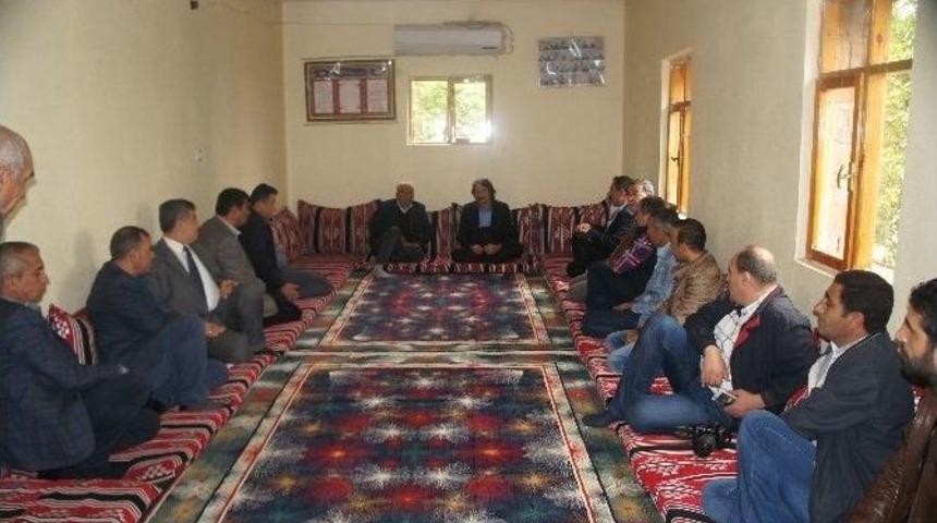 Haşimi Köy Ve Mezra Ziyaretlerini Sürdürüyor