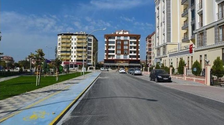 Y&uuml;r&uuml;y&uuml;ş Ve Bisiklet Yolu Yapılıyor