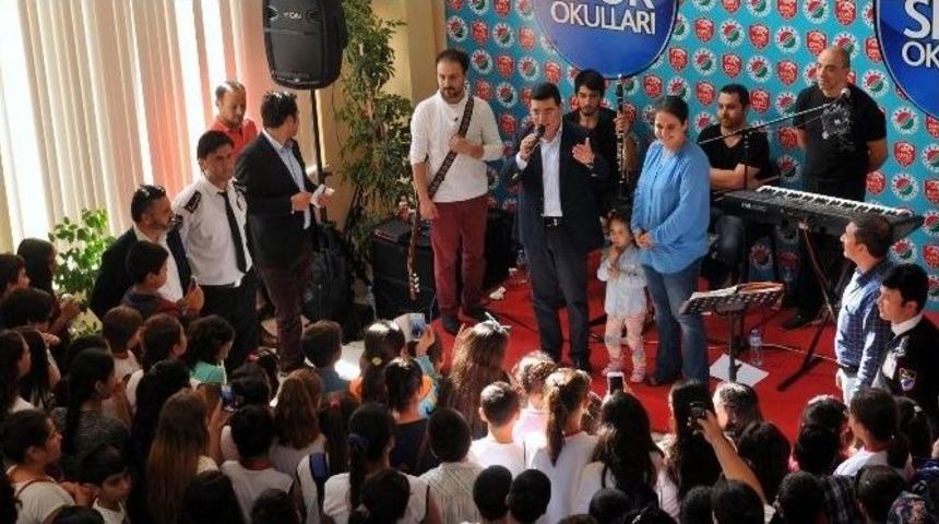 Kepez Belediyesi Et&uuml;t Merkezindeki &Ccedil;ocuklara Doğum G&uuml;n&uuml;