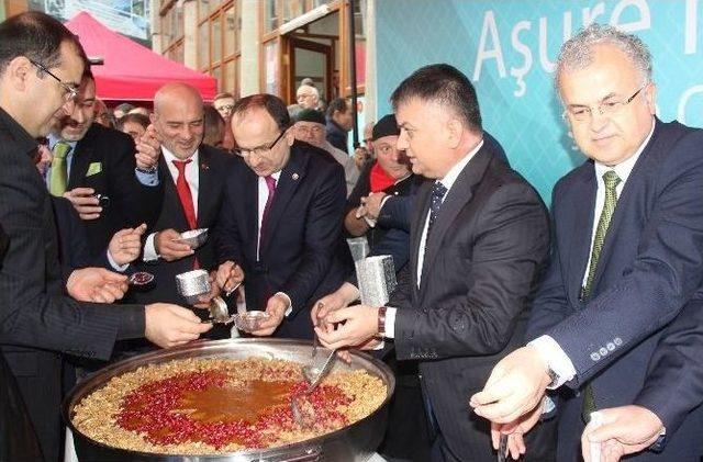 Cumhurbaşkanlığı Tarafından Rize’de Aşure Dağıtıldı