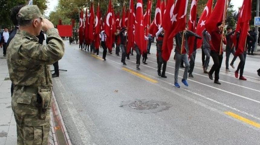 29 Ekim&rsquo;in Son Provası Abdullah G&uuml;l Parkı &Ouml;n&uuml;nde Yapıldı