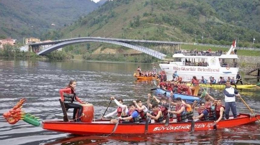 Saklı Cennet&rsquo;te D&uuml;zenlenen Dragon Bot Yarışması Nefes Testi