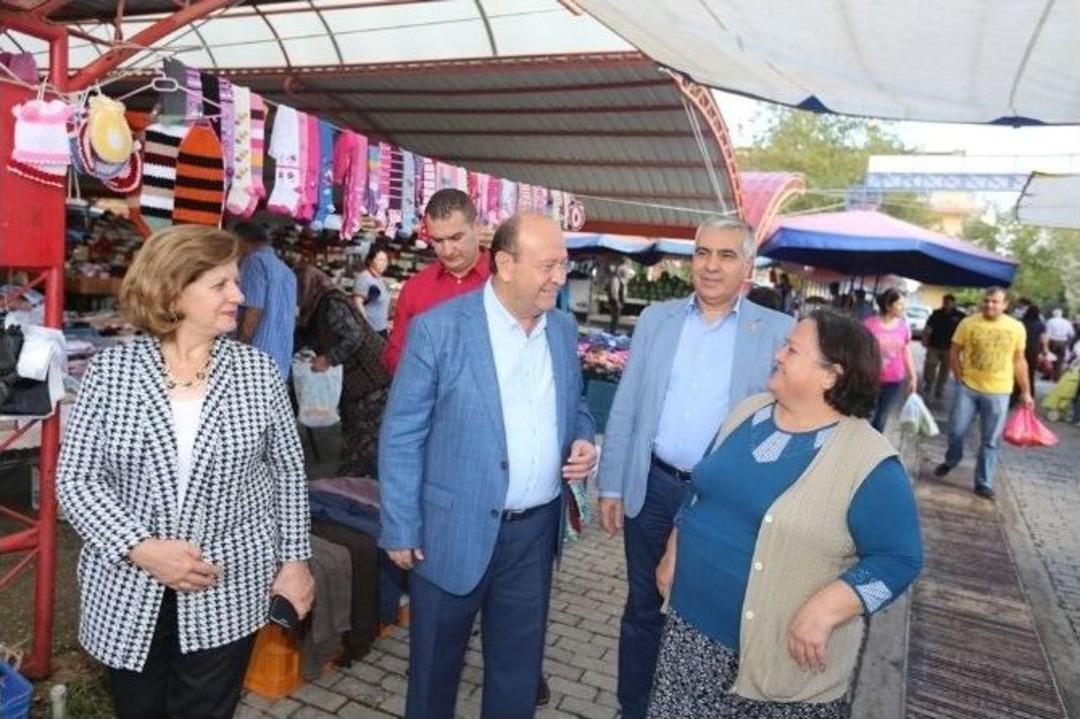Başkan &Ouml;zakcan, Efekent Pazarından Alışveriş Yaptı