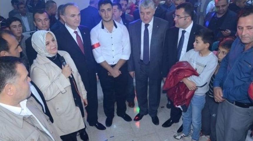 Ak Parti Heyeti Asker Uğurlamasına Katıldı